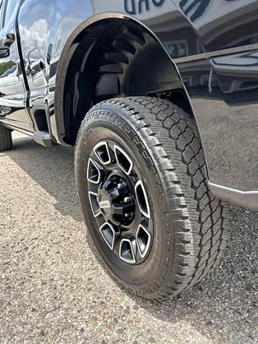 New 2025 Ford F250 Platinum AWD/4WD image 11