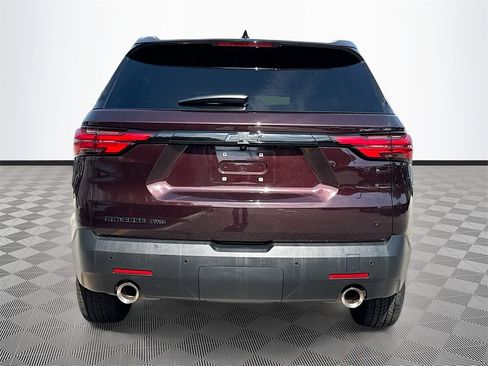 Used 2022 Chevrolet Traverse LT w/ Midnight/Sport Edition image 7
