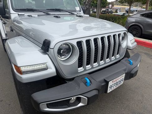 Used 2023 Jeep Wrangler Unlimited Sahara w/ Cold Weather Group AWD/4WD image 2