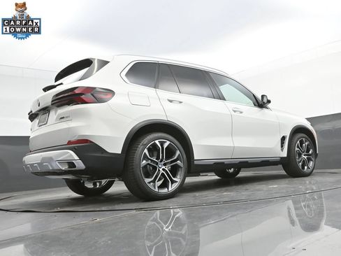 Used 2026 BMW X5 xDrive40i w/ Climate Comfort Package AWD/4WD image 50