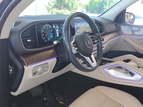 Used 2022 Mercedes-Benz GLS 450 4MATIC image 8