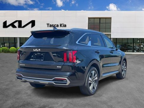 Used 2023 Kia Sorento EX AWD/4WD image 4