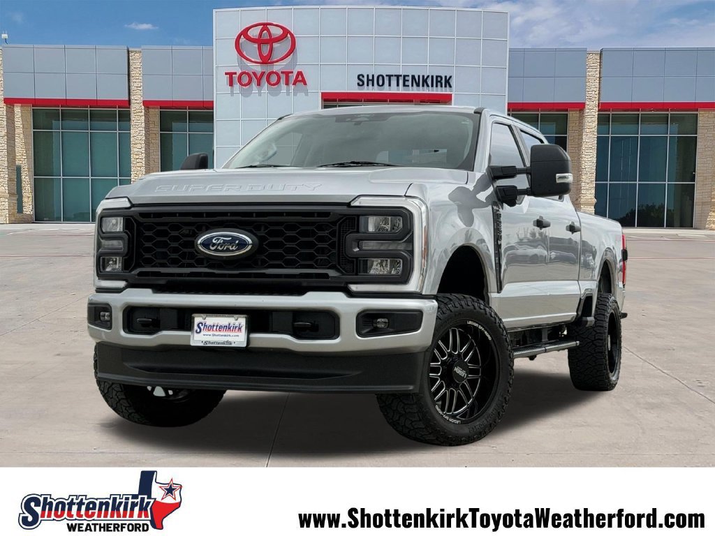 Used 2024 Ford F250 XL w/ STX Appearance Package AWD/4WD image 1