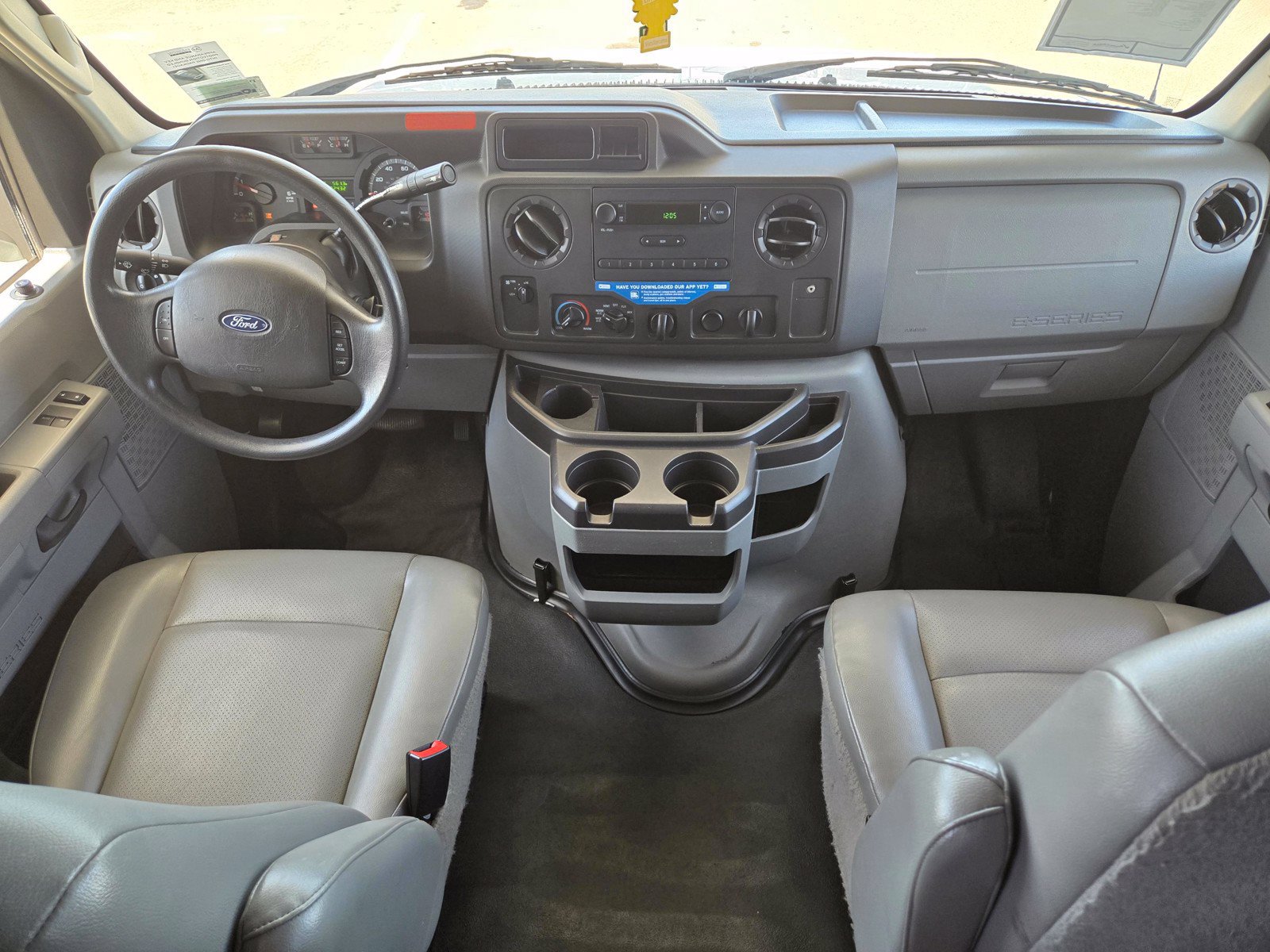 Used 2018 Ford E-350 and Econoline 350 Super Duty w/ Motorhome Prep Package RWD image 24