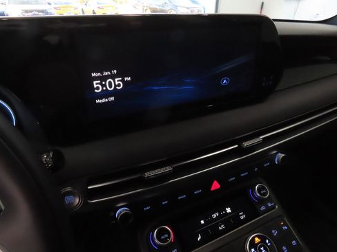 Used 2025 Hyundai Palisade Calligraphy image 18