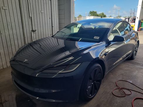 Used 2024 Tesla Model 3 Long Range RWD image 3