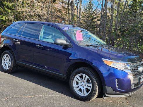 Used 2011 Ford Edge SE FWD image 2