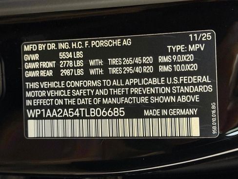 New 2026 Porsche Macan image 26