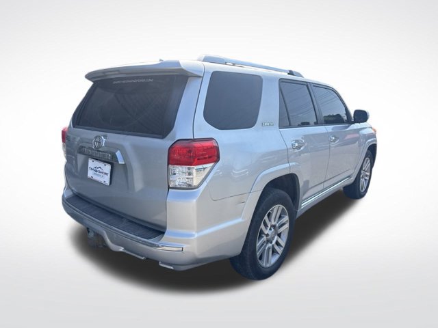 Used 2010 Toyota 4Runner Limited AWD/4WD image 2