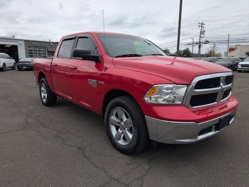 Used 2019 RAM 1500 Classic SLT w/ Luxury Group AWD/4WD image 7