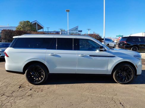 New 2025 Lincoln Navigator L Black Label image 9