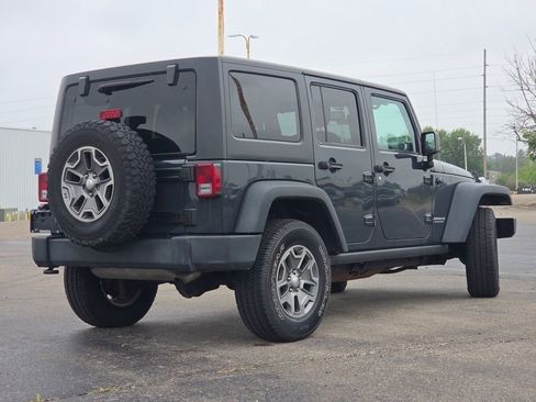 Used 2017 Jeep Wrangler Unlimited Rubicon w/ Connectivity Group AWD/4WD image 21