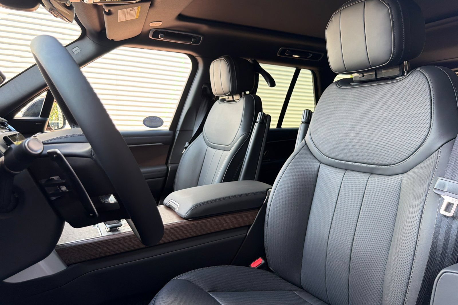 New 2026 Land Rover Range Rover SE AWD/4WD image 44