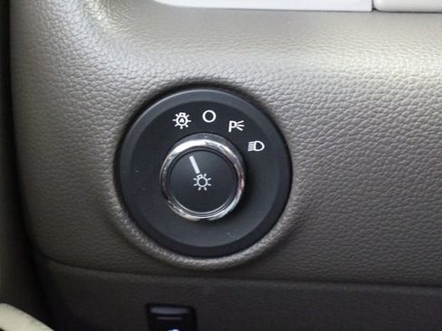Used 2015 Lincoln Navigator 2WD image 11