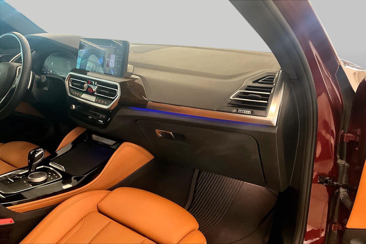 Used 2023 BMW X4 xDrive30i w/ Premium Package AWD/4WD image 17
