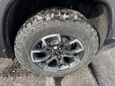 New 2026 Chevrolet Equinox ACTIV w/ Convenience Package III image 31