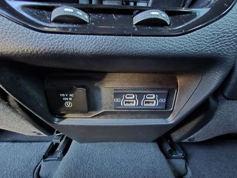 Used 2023 Jeep Grand Cherokee Altitude RWD image 23