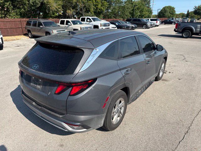 Used 2026 Hyundai Tucson SE FWD image 15
