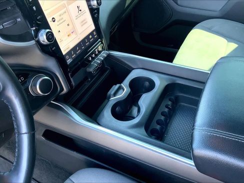 Used 2022 RAM 1500 Big Horn RWD image 16