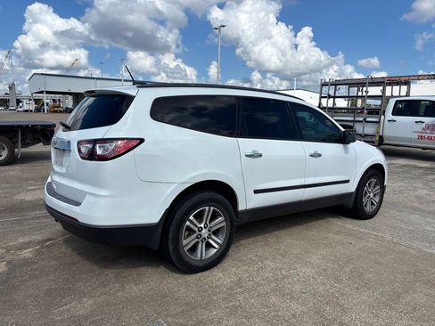 Used 2017 Chevrolet Traverse LS FWD image 5