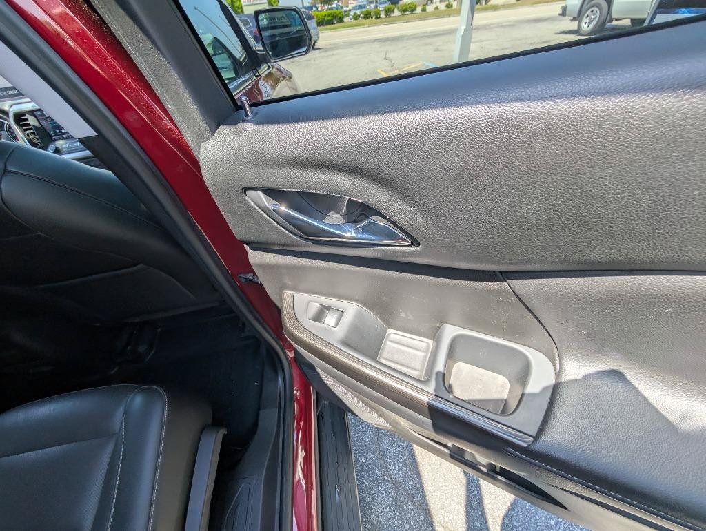 Used 2017 GMC Acadia SLT FWD image 41