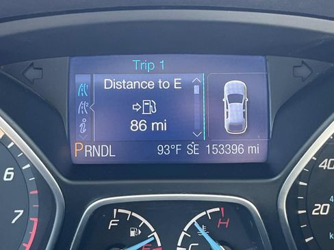 Used 2013 Ford Focus SE FWD image 32