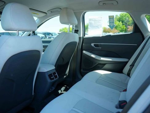 Used 2023 Hyundai Sonata Blue FWD image 19