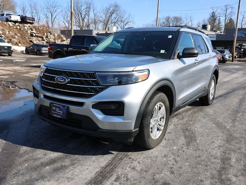 Used 2022 Ford Explorer XLT w/ Class IV Trailer Tow Package image 3