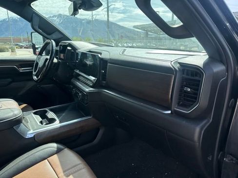 Used 2024 Chevrolet Silverado 3500 High Country w/ Technology Package AWD/4WD image 19