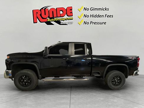 Used 2020 Chevrolet Silverado 2500 LT w/ All Star Edition AWD/4WD image 3