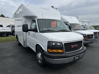 New 2025 GMC Savana 3500 w/ Power Convenience Package