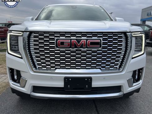 Used 2022 GMC Yukon Denali image 3
