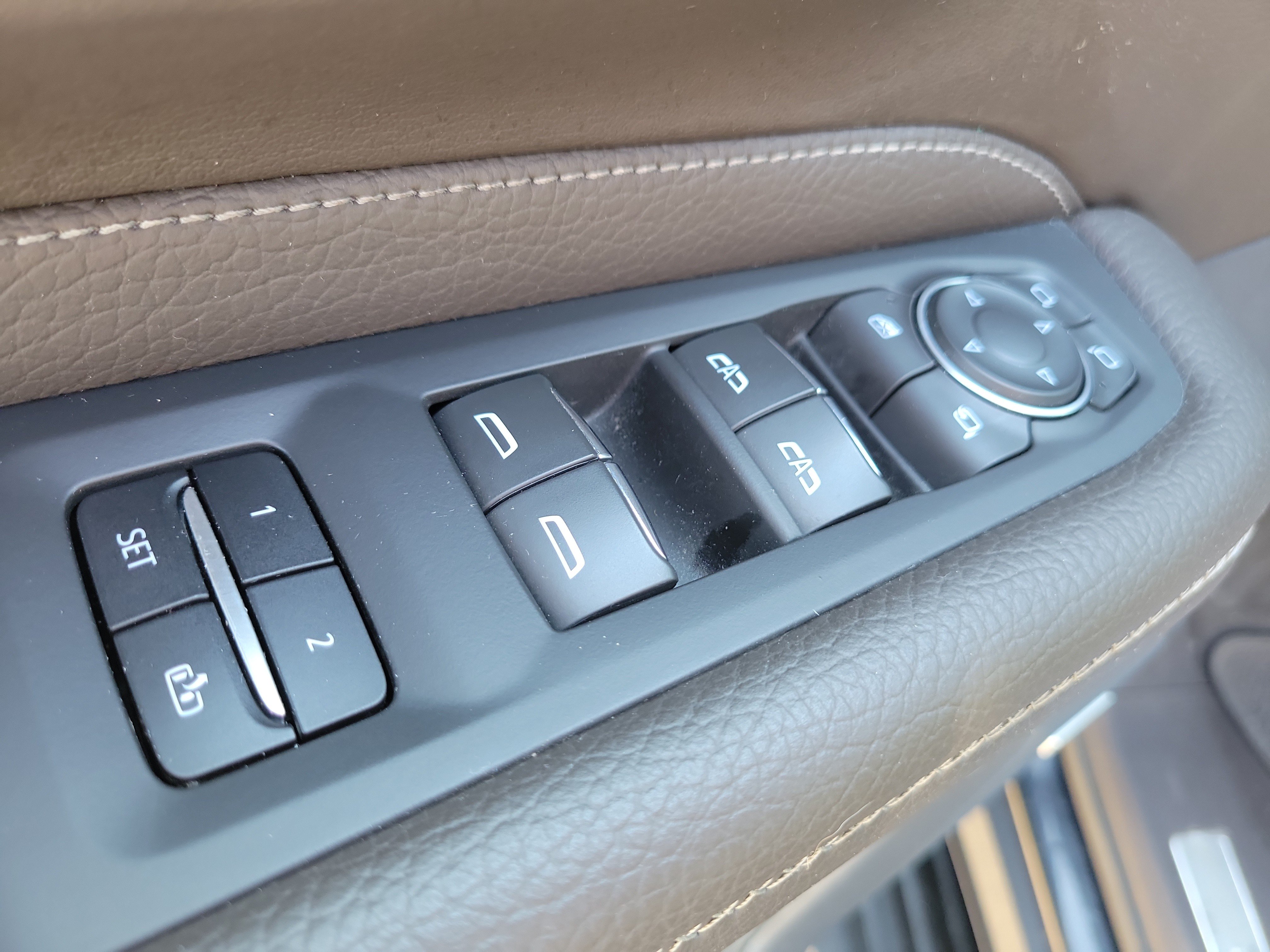 Used 2022 GMC Yukon Denali AWD/4WD image 21