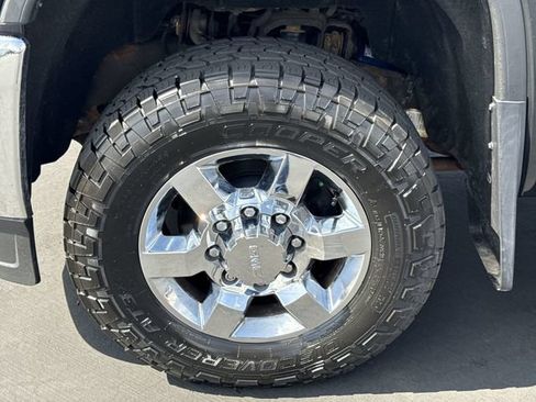 Certified 2018 GMC Sierra 2500 SLT w/ Snow Plow Prep Package AWD/4WD image 29