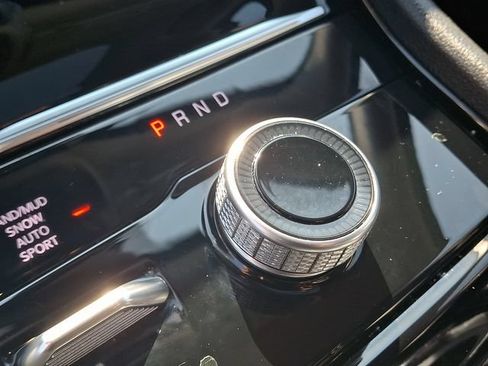 Used 2023 Jeep Grand Cherokee L Limited AWD/4WD image 15
