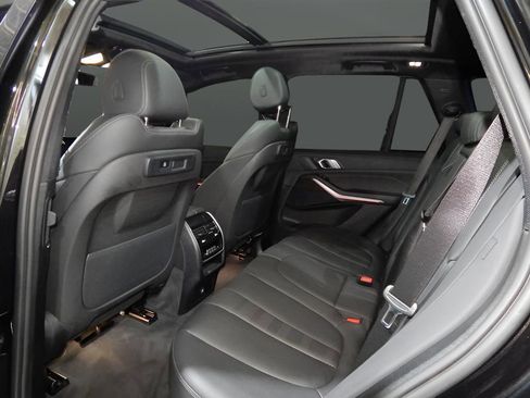 Used 2022 BMW X5 xDrive40i w/ M Sport Package AWD/4WD image 30