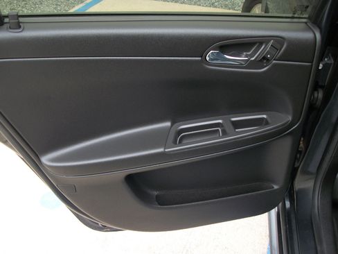 Used 2014 Chevrolet Impala Limited LS image 10