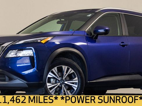 Used 2023 Nissan Rogue SV w/ SV Premium B Package image 2