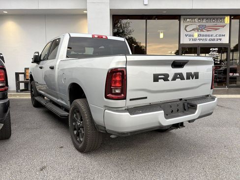 Used 2026 RAM 2500 Big Horn AWD/4WD image 6
