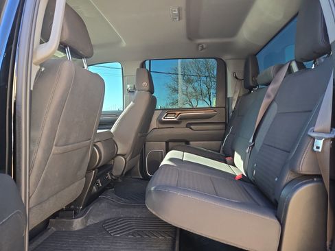 Used 2024 Chevrolet Silverado 2500 LT image 13