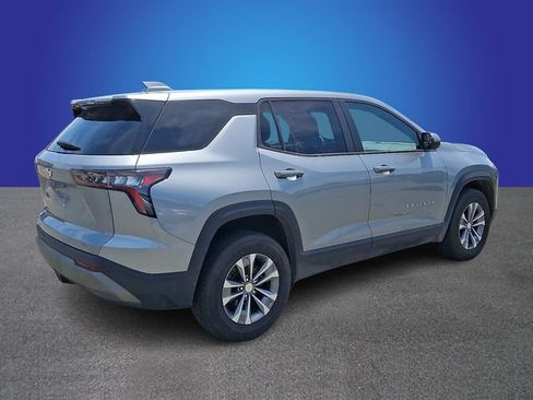 Used 2025 Chevrolet Equinox LT FWD image 4