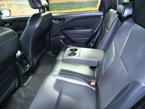 Certified 2025 Subaru Forester Limited image 43