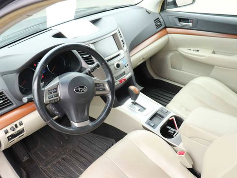 Used 2014 Subaru Outback 3.6R Limited AWD/4WD image 10