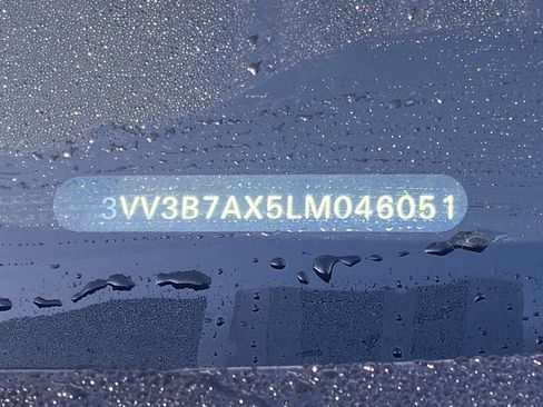 Used 2020 Volkswagen Tiguan SEL image 6