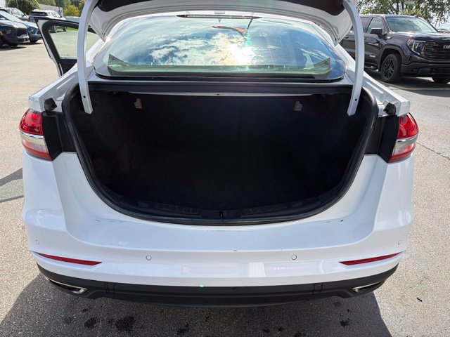 Used 2020 Ford Fusion SE AWD/4WD image 25