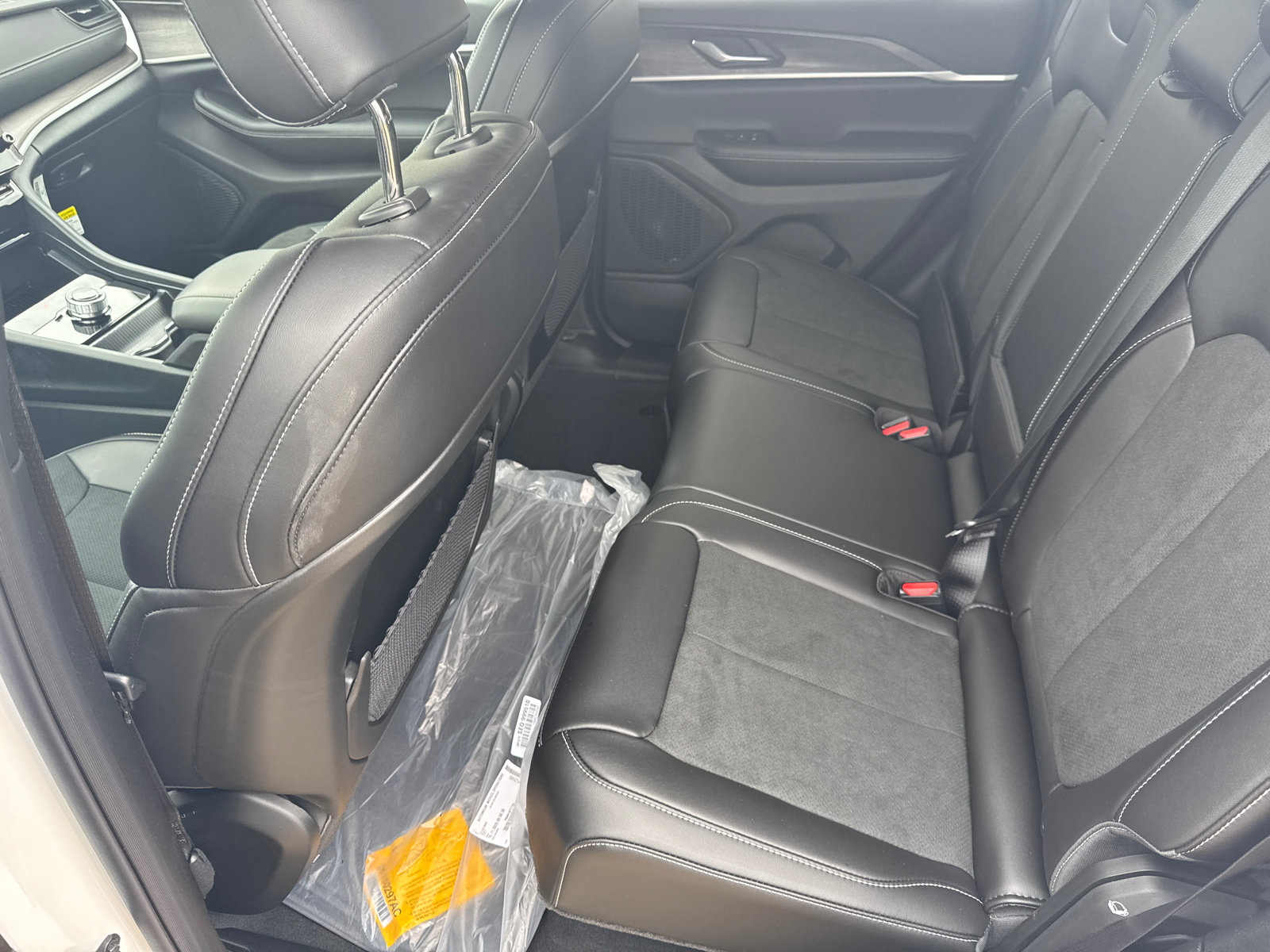 New 2026 Jeep Grand Cherokee Altitude RWD image 20