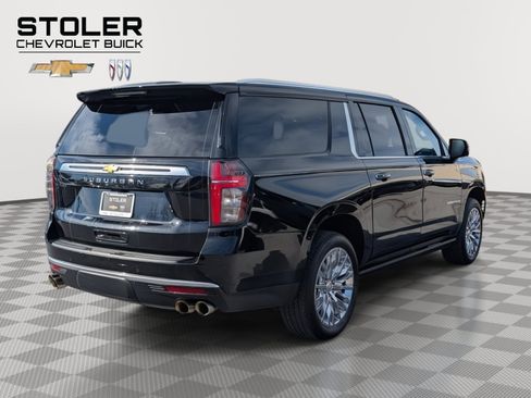 Used 2023 Chevrolet Suburban High Country w/ Advanced Technology Package image 5