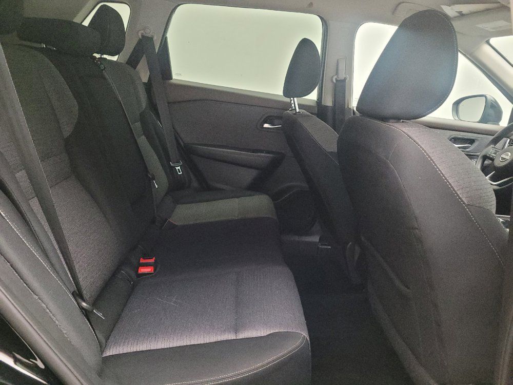 Used 2023 Nissan Rogue SV FWD image 19