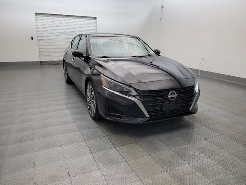 Used 2023 Nissan Altima 2.5 SL AWD/4WD image 13