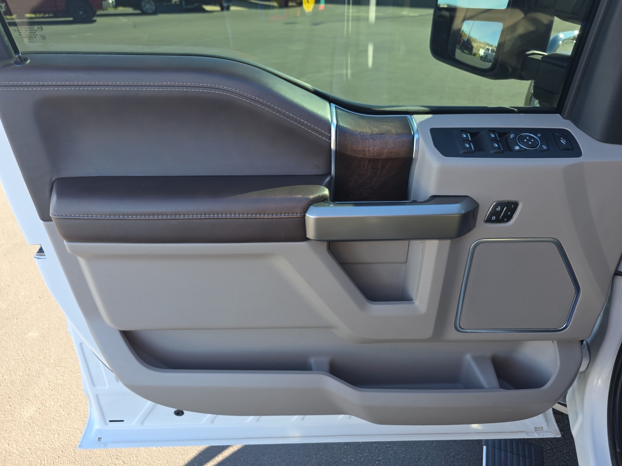 Used 2019 Ford F250 Limited w/ FX4 Off-Road Package AWD/4WD image 10